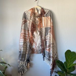 FRYE wrap/shawl
